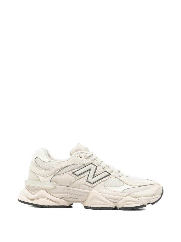 new balance en Beige